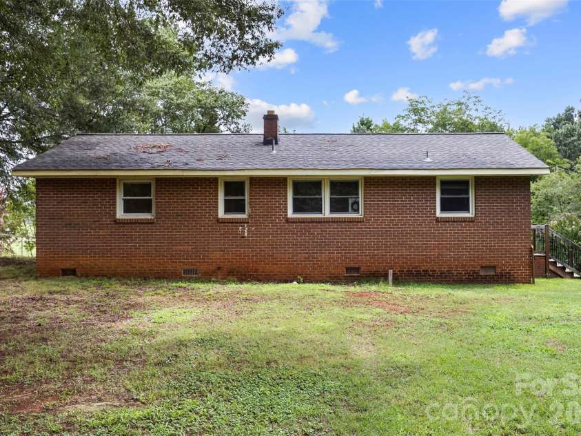 112 Luthers Road, Kings Mountain, NC 28086.  MLS# CAR4406504, YatesRealty ID 39266. 