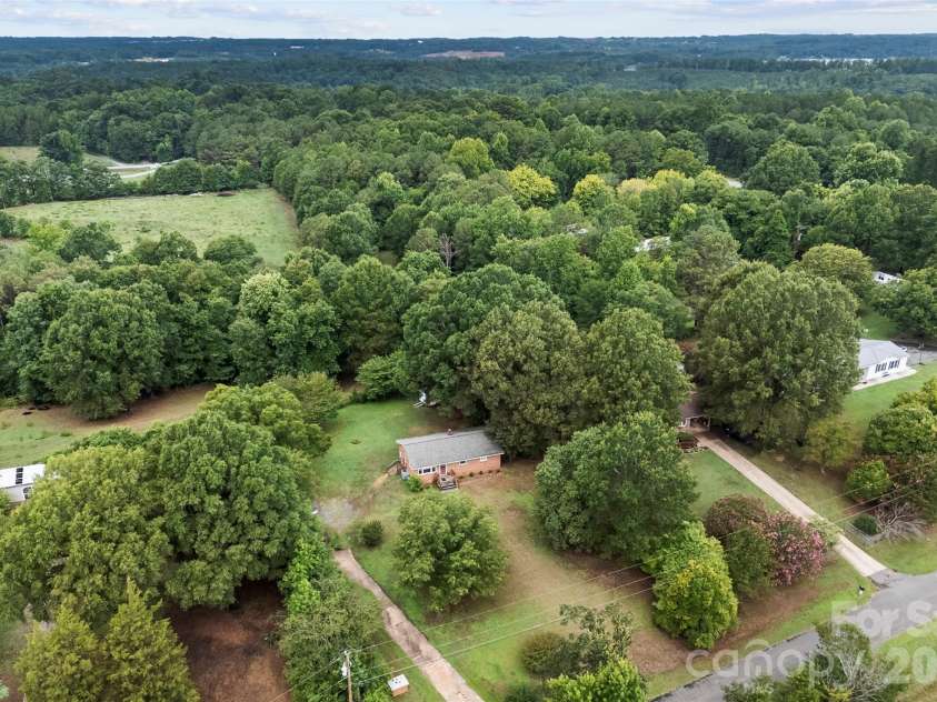 112 Luthers Road, Kings Mountain, NC 28086.  MLS# CAR4406504, YatesRealty ID 39266. 