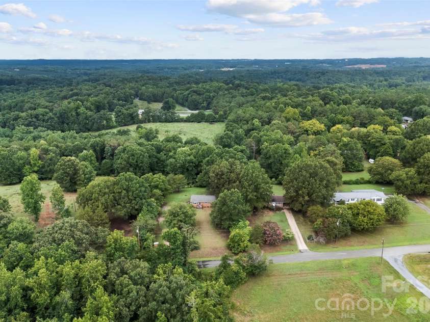 112 Luthers Road, Kings Mountain, NC 28086.  MLS# CAR4406504, YatesRealty ID 39266. 