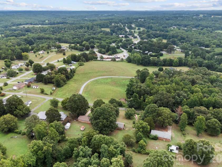 112 Luthers Road, Kings Mountain, NC 28086.  MLS# CAR4406504, YatesRealty ID 39266. 