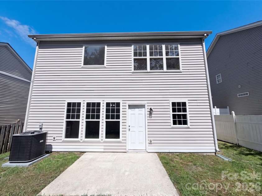 10648 Secret Garden Lane, Charlotte, NC 28214.  MLS# CAR4389944, YatesRealty ID 39267. 
