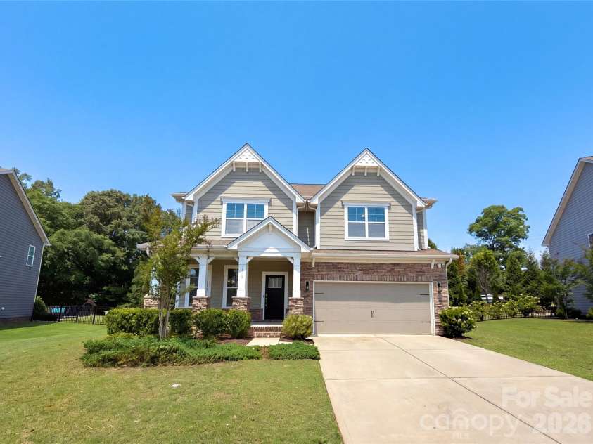 5013 Shadowbrook Road, Waxhaw, NC 28173.  MLS# CAR4419431, YatesRealty ID 39268. 