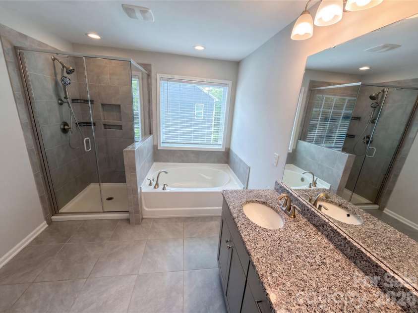 5013 Shadowbrook Road, Waxhaw, NC 28173.  MLS# CAR4419431, YatesRealty ID 39268. 