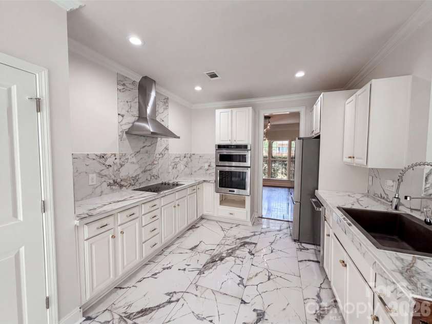6420 Torrence Trace Drive, Huntersville, NC 28078.  MLS# CAR4400964, YatesRealty ID 39269. 