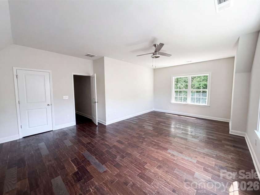 6420 Torrence Trace Drive, Huntersville, NC 28078.  MLS# CAR4400964, YatesRealty ID 39269. 