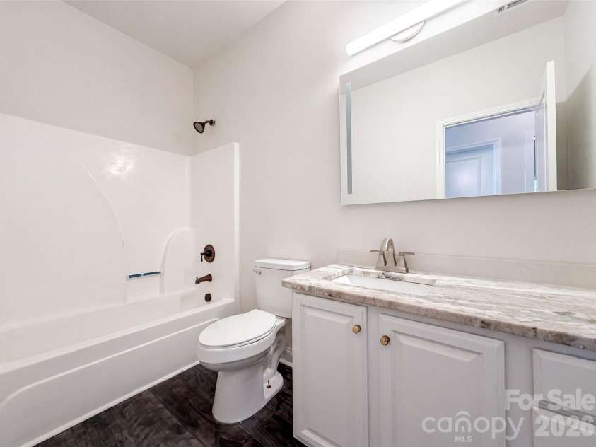 6420 Torrence Trace Drive, Huntersville, NC 28078.  MLS# CAR4400964, YatesRealty ID 39269. 