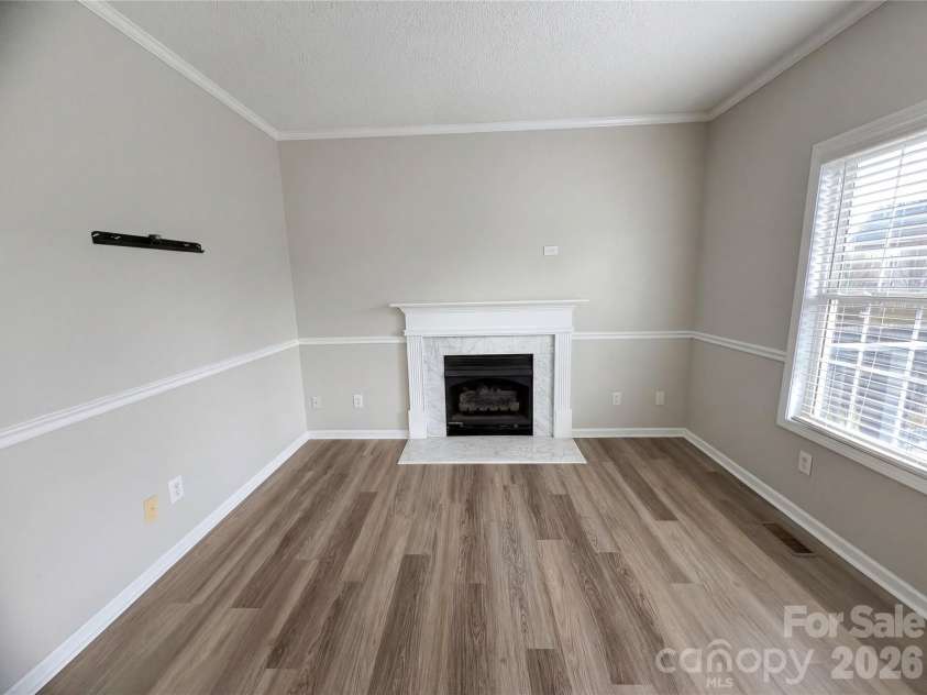 368 Holstein Drive, Dallas, NC 28034.  MLS# CAR4350105, YatesRealty ID 39271. 