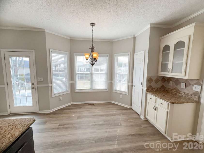 368 Holstein Drive, Dallas, NC 28034.  MLS# CAR4350105, YatesRealty ID 39271. 