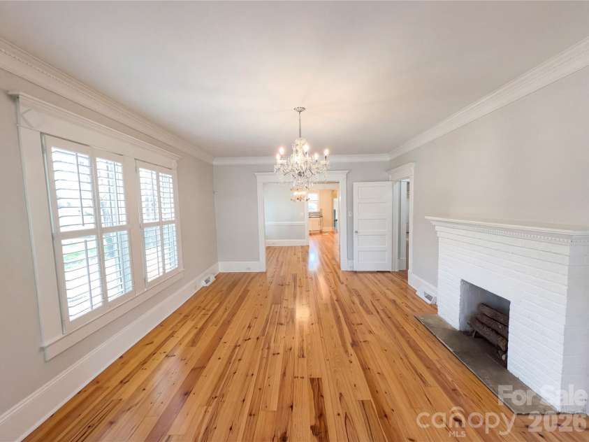 1108 Herrin Avenue, Charlotte, NC 28205.  MLS# CAR4357238, YatesRealty ID 39272. 