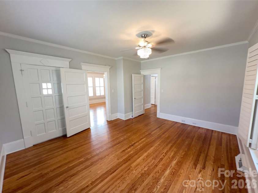 1108 Herrin Avenue, Charlotte, NC 28205.  MLS# CAR4357238, YatesRealty ID 39272. 