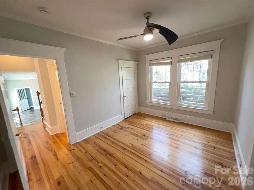 1108 Herrin Avenue, Charlotte, NC 28205.  MLS# CAR4357238, YatesRealty ID 39272. 