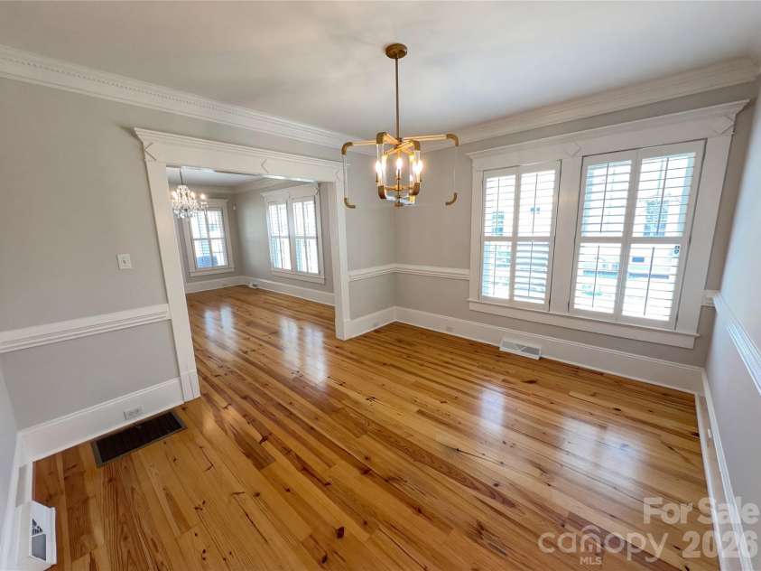 1108 Herrin Avenue, Charlotte, NC 28205.  MLS# CAR4357238, YatesRealty ID 39272. 