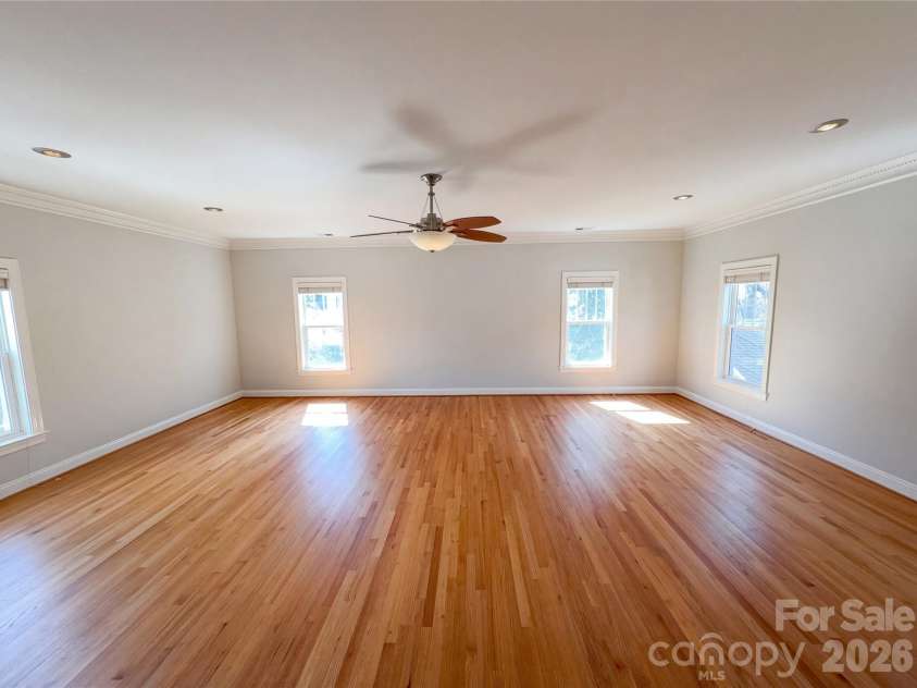 1108 Herrin Avenue, Charlotte, NC 28205.  MLS# CAR4357238, YatesRealty ID 39272. 
