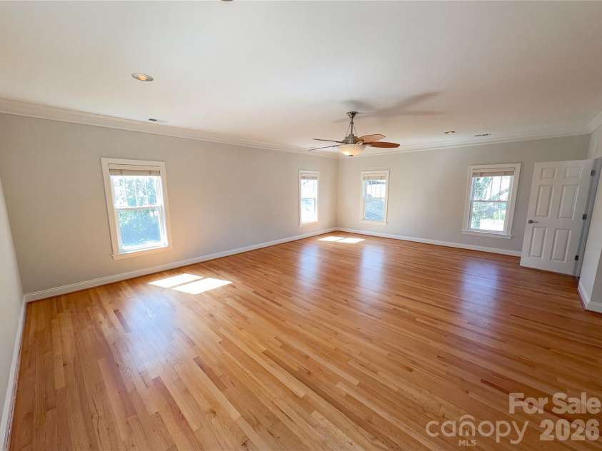 1108 Herrin Avenue, Charlotte, NC 28205.  MLS# CAR4357238, YatesRealty ID 39272. 