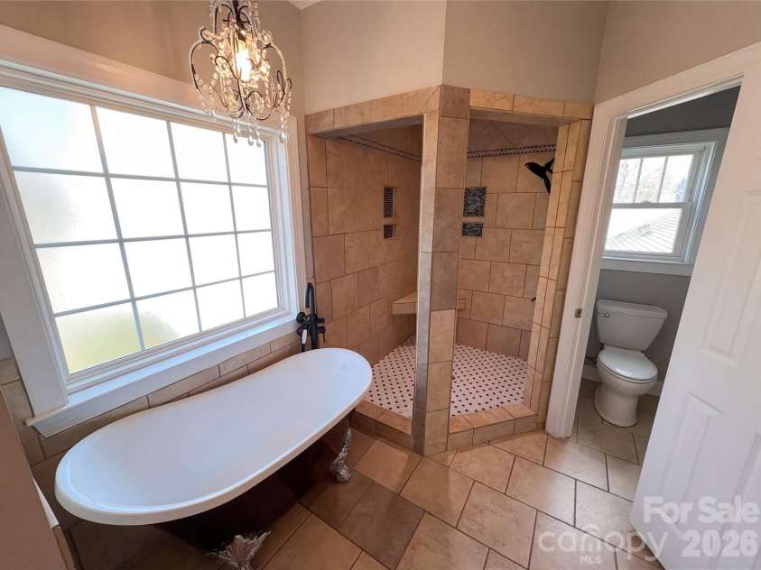1108 Herrin Avenue, Charlotte, NC 28205.  MLS# CAR4357238, YatesRealty ID 39272. 