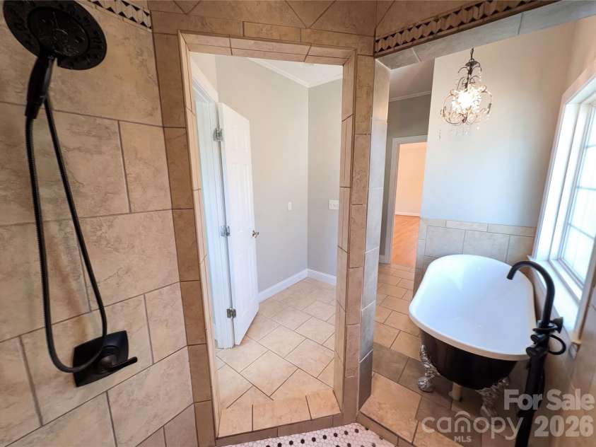 1108 Herrin Avenue, Charlotte, NC 28205.  MLS# CAR4357238, YatesRealty ID 39272. 