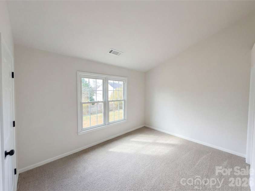 8141 Long Nook Lane, Charlotte, NC 28277.  MLS# CAR4350098, YatesRealty ID 39273. 
