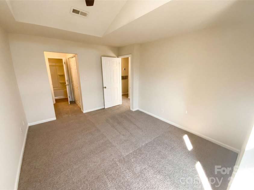 1101 Morehead Street, Charlotte, NC 28204.  MLS# CAR4345378, YatesRealty ID 39274. 