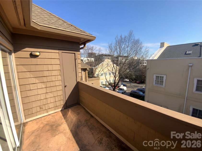 1101 Morehead Street, Charlotte, NC 28204.  MLS# CAR4345378, YatesRealty ID 39274. 