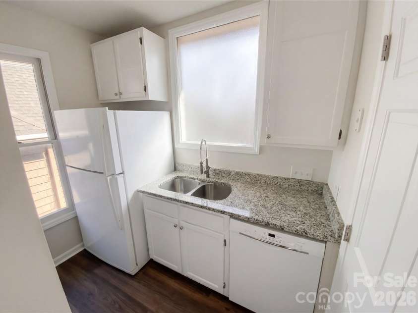 1101 Morehead Street, Charlotte, NC 28204.  MLS# CAR4345378, YatesRealty ID 39274. 