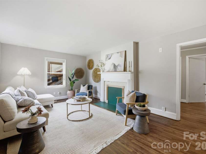 2516 Elon Street, Charlotte, NC 28208.  MLS# CAR4403824, YatesRealty ID 39275. 