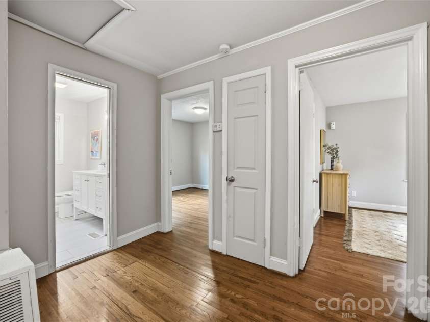 2516 Elon Street, Charlotte, NC 28208.  MLS# CAR4403824, YatesRealty ID 39275. 