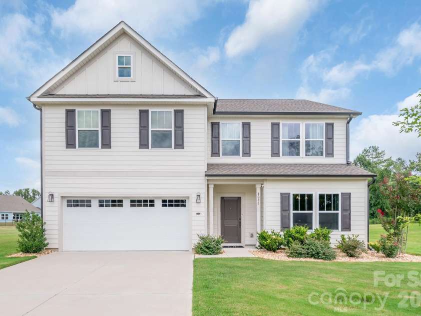 1046 Stone Marker Drive, Monroe, NC 28112.  MLS# CAR4406493, YatesRealty ID 39276. 