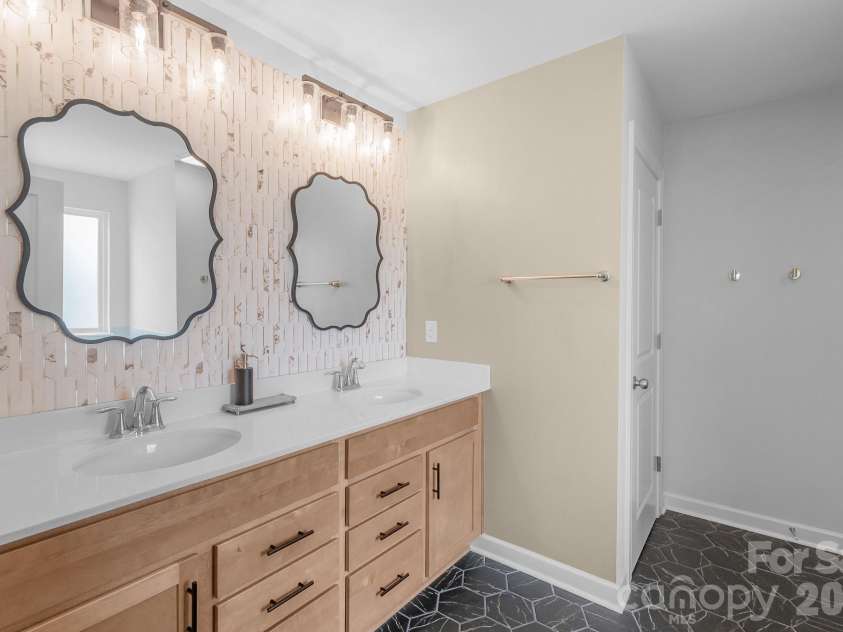 1046 Stone Marker Drive, Monroe, NC 28112.  MLS# CAR4406493, YatesRealty ID 39276. Main Bathroom