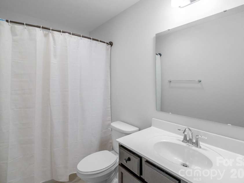 1046 Stone Marker Drive, Monroe, NC 28112.  MLS# CAR4406493, YatesRealty ID 39276. Upstairs Guest Bathroom