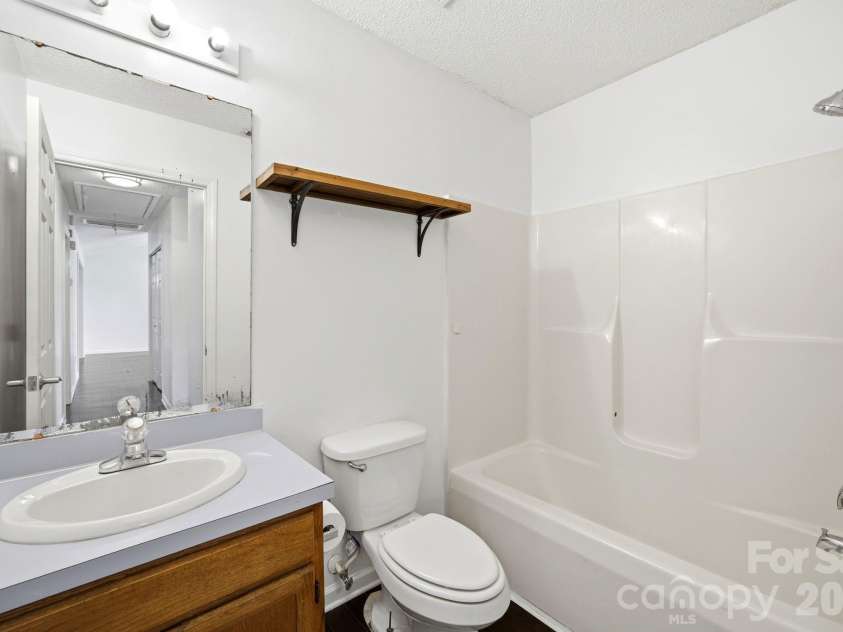605 Brookside Drive, Monroe, NC 28110.  MLS# CAR4384329, YatesRealty ID 39277. 
