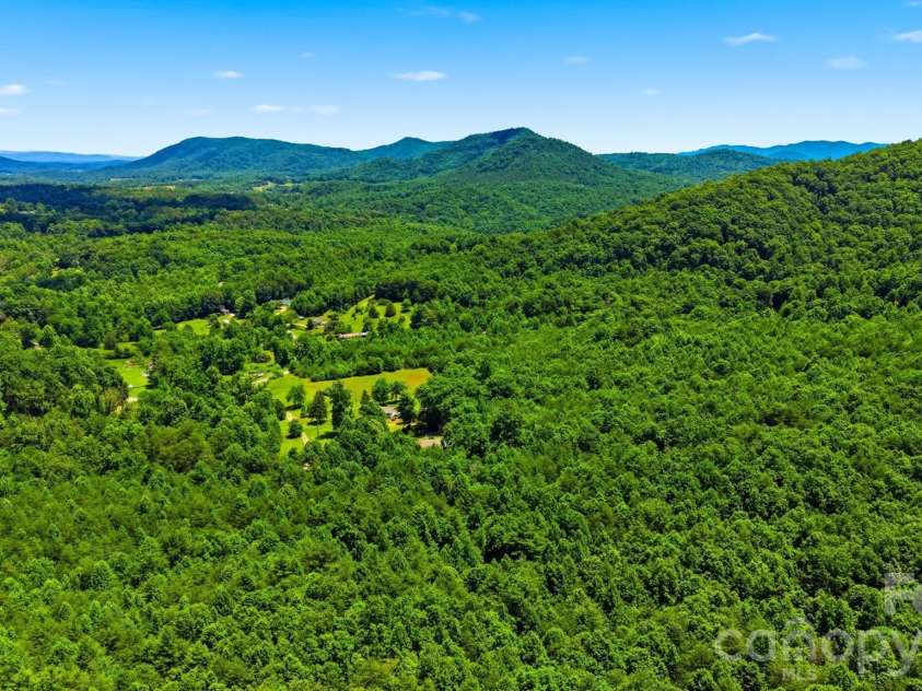 95 FieldStream Drive, Marion, NC 28752.  MLS# CAR4393374, YatesRealty ID 39278. 