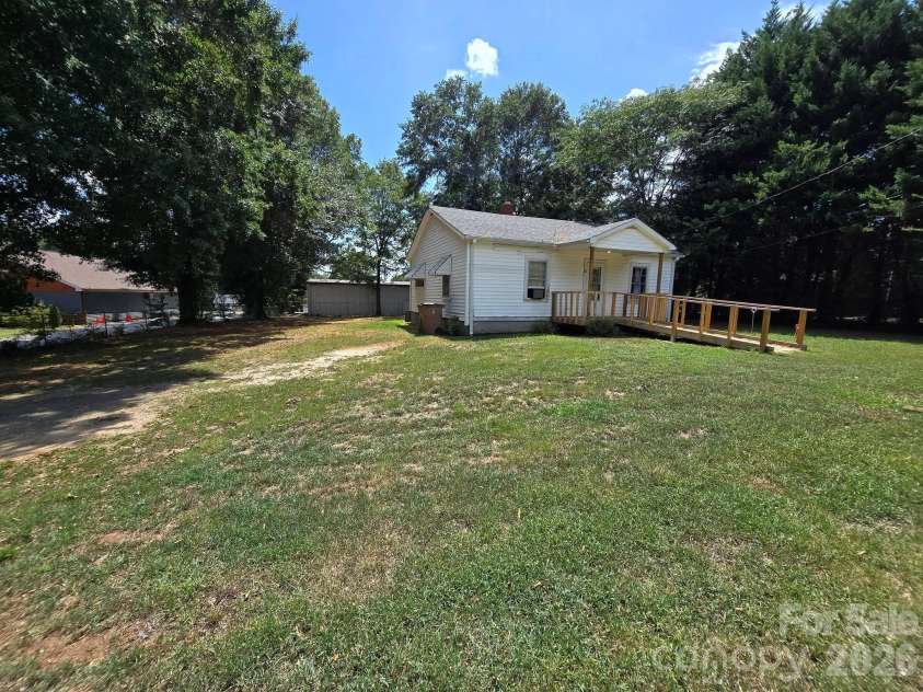 106 Lily Street, Shelby, NC 28152.  MLS# CAR4407011, YatesRealty ID 39279. 
