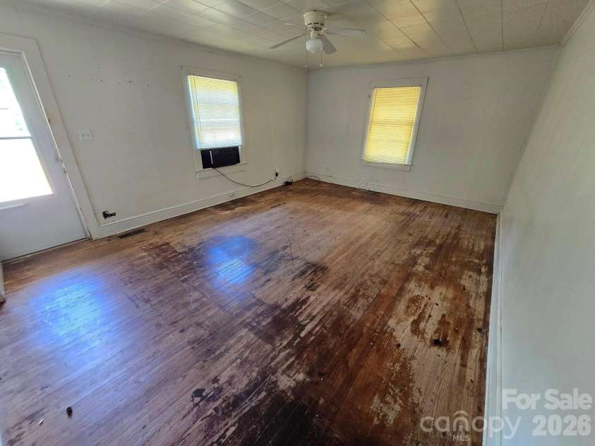 106 Lily Street, Shelby, NC 28152.  MLS# CAR4407011, YatesRealty ID 39279. 