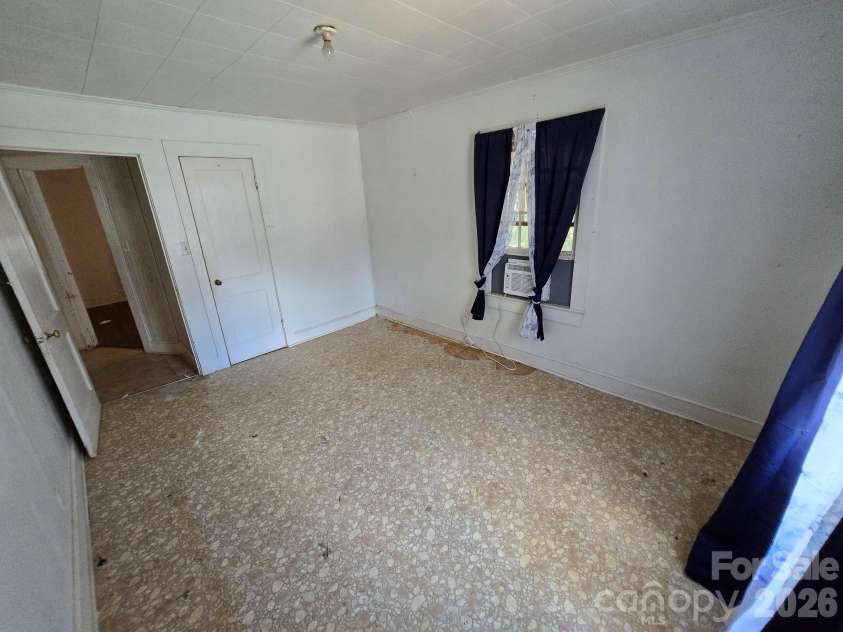 106 Lily Street, Shelby, NC 28152.  MLS# CAR4407011, YatesRealty ID 39279. 