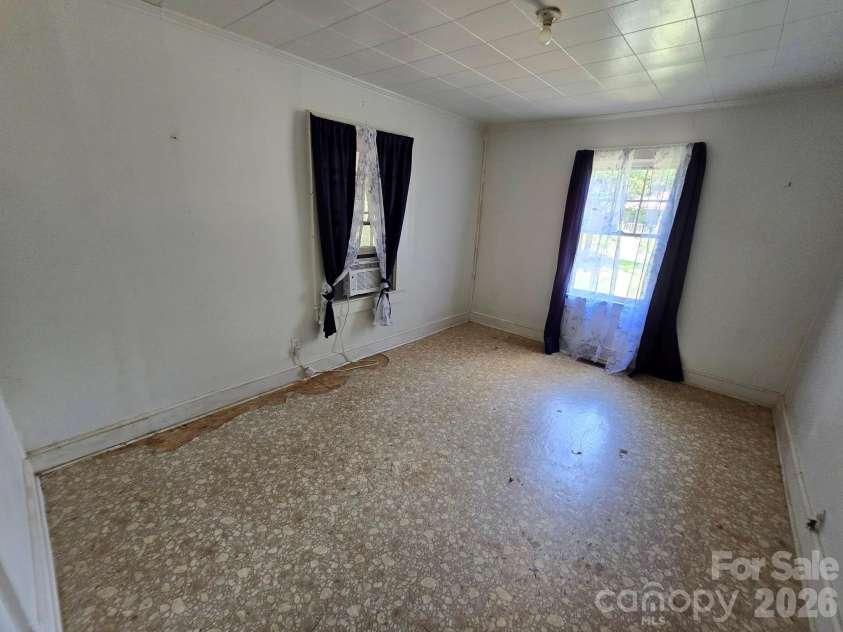 106 Lily Street, Shelby, NC 28152.  MLS# CAR4407011, YatesRealty ID 39279. 