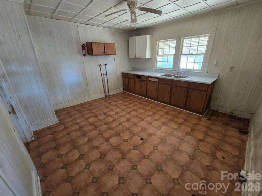 106 Lily Street, Shelby, NC 28152.  MLS# CAR4407011, YatesRealty ID 39279. 