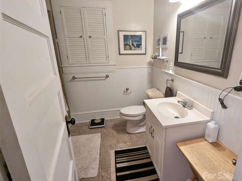 46 Tree Farm Road, Spruce Pine, NC 28777.  MLS# CAR4184034, YatesRealty ID 3928. 