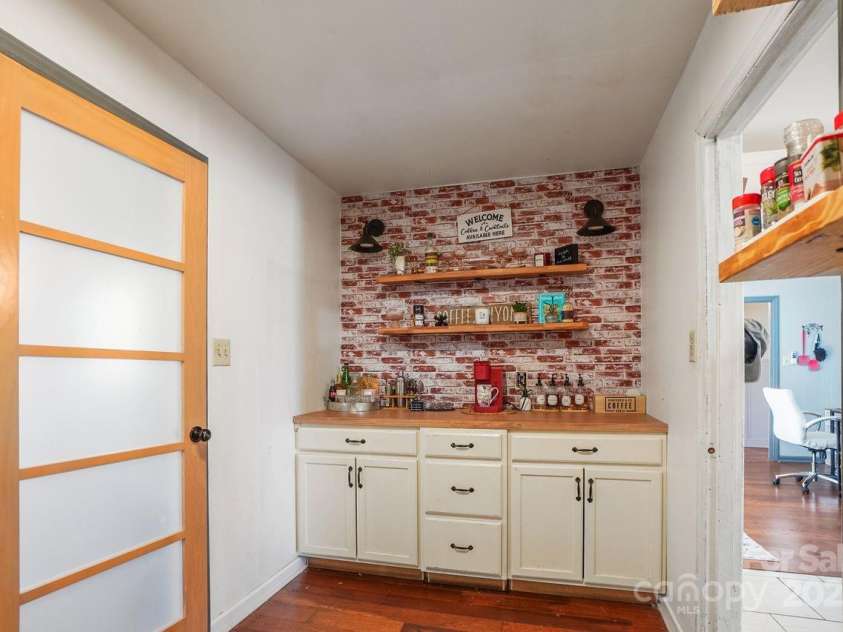 9801 Packard Street, Pineville, NC 28134.  MLS# CAR4318612, YatesRealty ID 3928. 