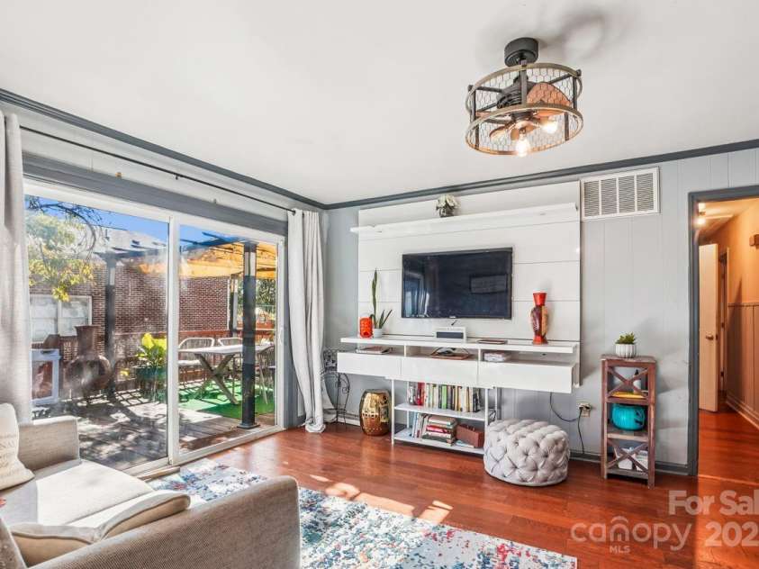 9801 Packard Street, Pineville, NC 28134.  MLS# CAR4318612, YatesRealty ID 3928. 