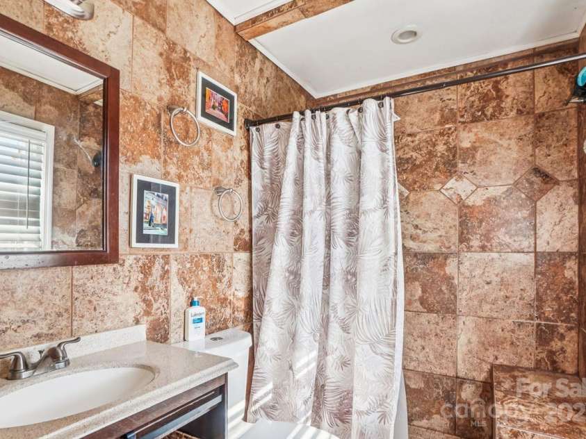 9801 Packard Street, Pineville, NC 28134.  MLS# CAR4318612, YatesRealty ID 3928. 