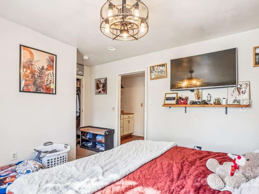 9801 Packard Street, Pineville, NC 28134.  MLS# CAR4318612, YatesRealty ID 3928. 