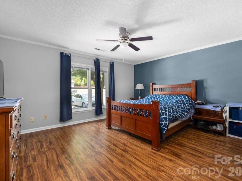 1793 Robinwood Road, Gastonia, NC 28054.  MLS# CAR4403138, YatesRealty ID 39280. 