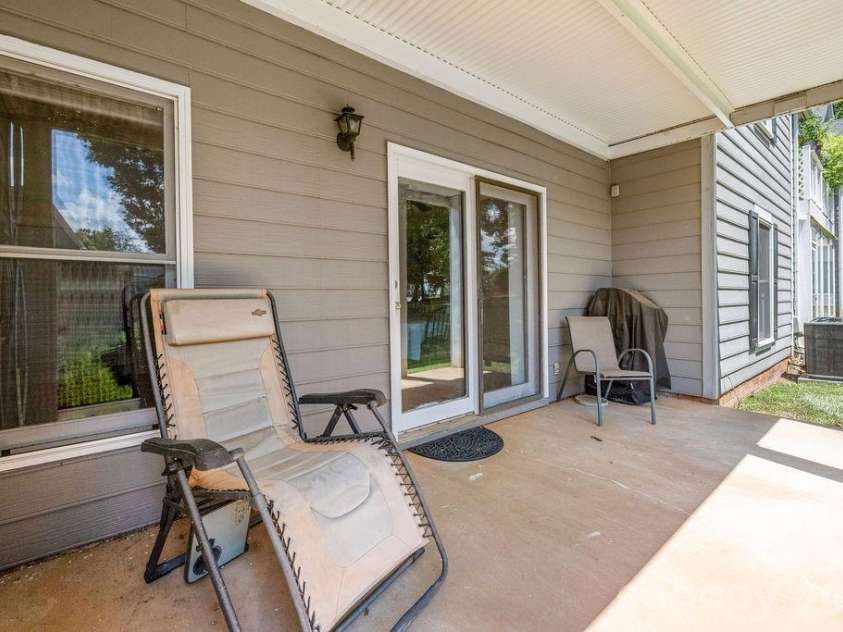 1793 Robinwood Road, Gastonia, NC 28054.  MLS# CAR4403138, YatesRealty ID 39280. 