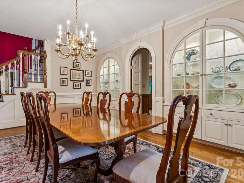 5121 Chillmark Road, Charlotte, NC 28226.  MLS# CAR4406043, YatesRealty ID 39281. 