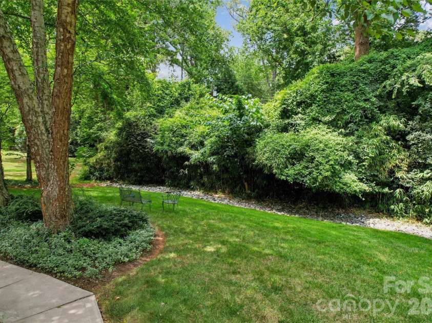 5121 Chillmark Road, Charlotte, NC 28226.  MLS# CAR4406043, YatesRealty ID 39281. Private backyard