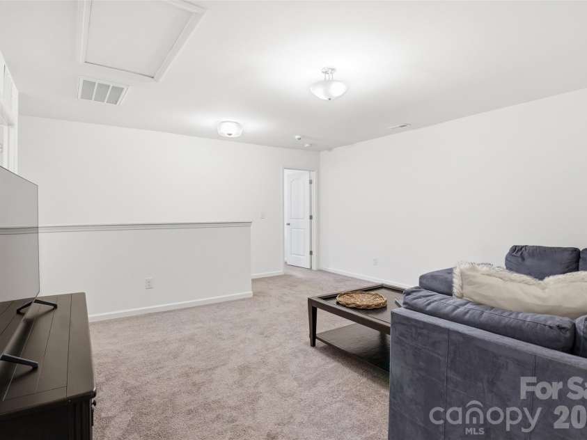 6500 Kinder Lane, Lancaster, SC 29720.  MLS# CAR4393642, YatesRealty ID 39282. Bonus room has access to hallway bath and laundry room