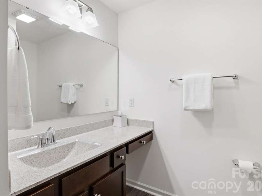 6500 Kinder Lane, Lancaster, SC 29720.  MLS# CAR4393642, YatesRealty ID 39282. Hallway full bath shared by other 2 bedrooms