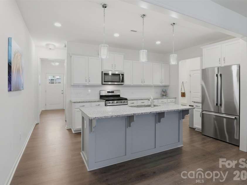 6500 Kinder Lane, Lancaster, SC 29720.  MLS# CAR4393642, YatesRealty ID 39282. Large kitchen with pull-out shelves on the lower cabinets