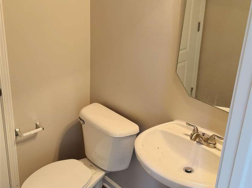 13514 Delstone Drive, Huntersville, NC 28078.  MLS# CAR4406608, YatesRealty ID 39283. Guest Bathroom