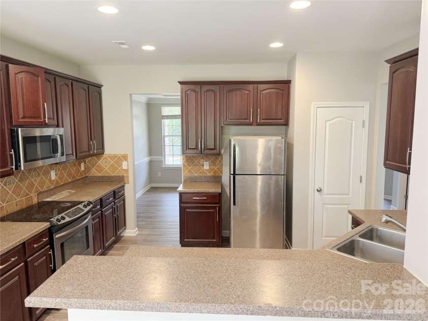 13514 Delstone Drive, Huntersville, NC 28078.  MLS# CAR4406608, YatesRealty ID 39283. Kitchen